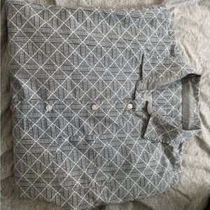 Men's Geometric Gray Shirt